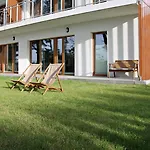 Let's Sea - 2 Bedroom - Premium Baltic With Front Sea View Garden And Access