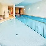 Apartman Let's Sea - 2 Bedroom - Premium Baltic With Front Sea View Garden And Access Gąski