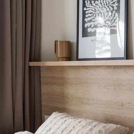 Let's Sea - 2 Bedroom - Premium Baltic With Front Sea View Garden And Access * Гонски