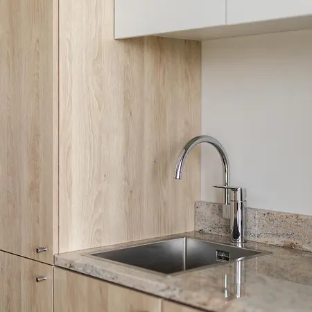 Let's Sea - 2 Bedroom - Premium Baltic With Front Sea View Garden And Access * Гонски