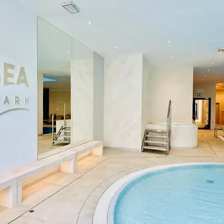 Let'S Sea - 2 Bedroom - Premium Baltic Apartment With Front Sea View Garden And Spa Access Gaski (Koszalin)